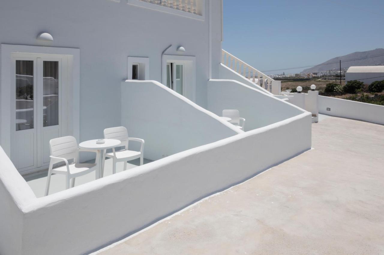 Evas House Hotel Fira  Exterior photo