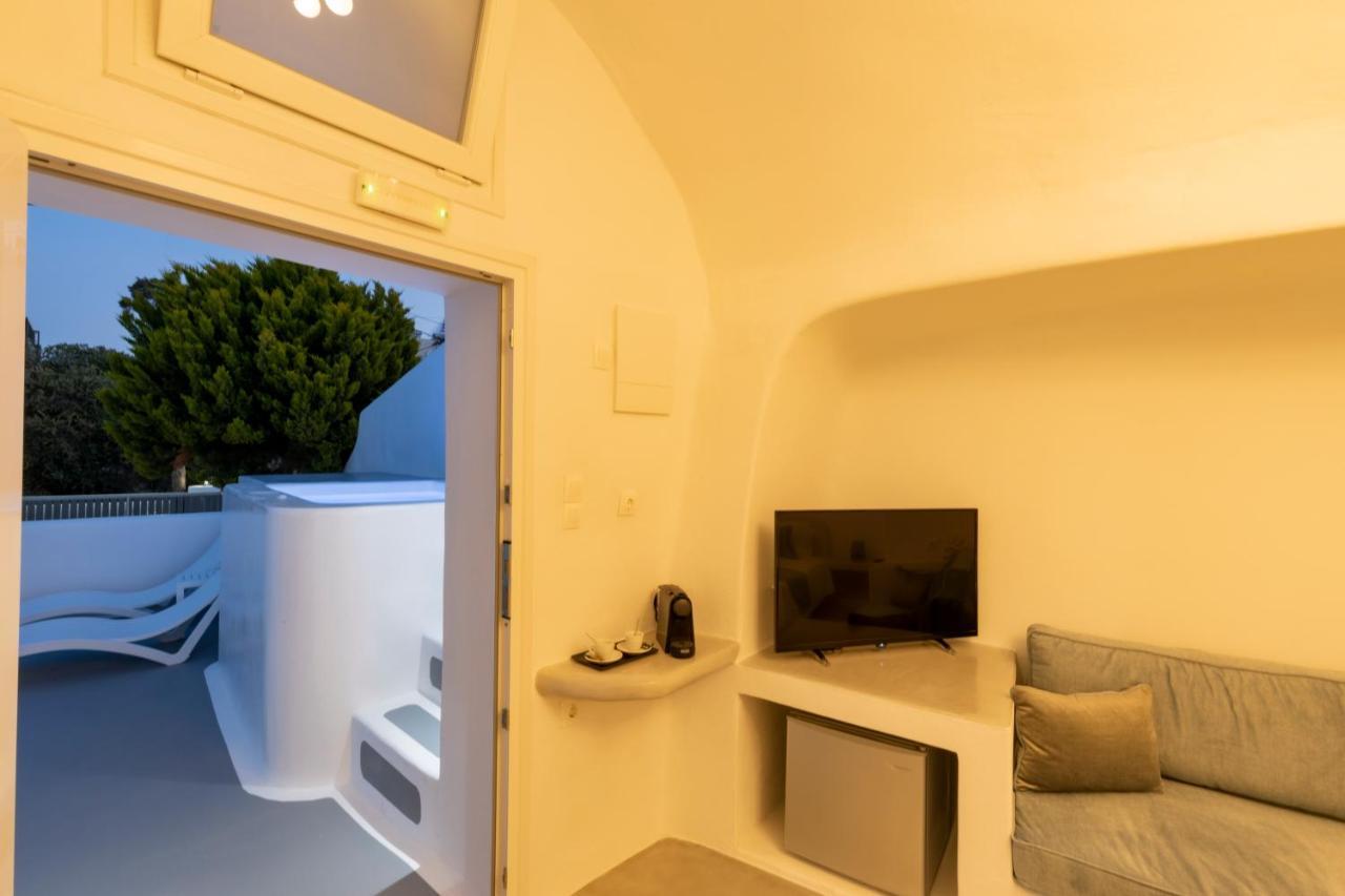 Evas House Hotel Fira  Exterior photo